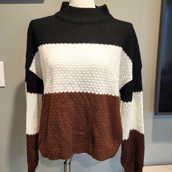 Tops - Color Block Sweater (lightweight)